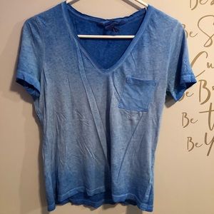 Blue V-neck t shirt with pocket